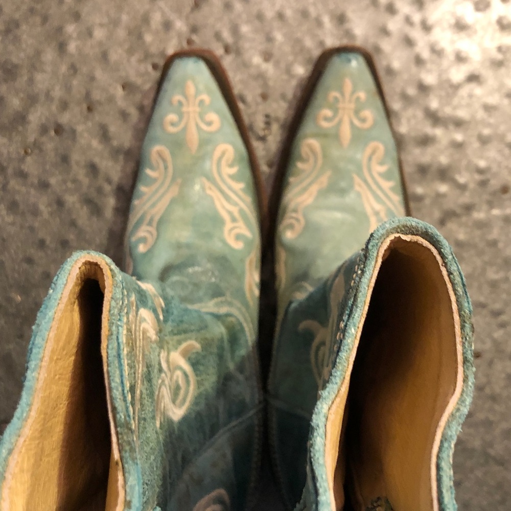 Corral Turquoise Embroidered Suede Heeled Cowboy Boots - Women size 6.5 - Picture 3 of 6